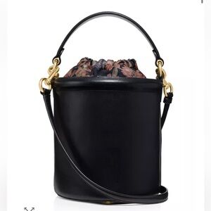 ⭐️SOLD⭐️
Coach Black Leather Bucket Bag with Floral Interior